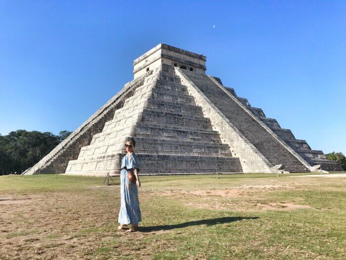 Kukulkánova pyramida v Chichen Itzá na poloostrově Yucatán v Mexiku